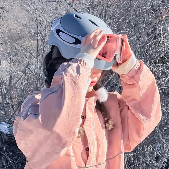 鹈鹕人封面
